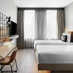 Moxy Lisboa Hotel Alfragide
