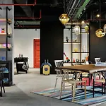 Hotel Moxy Lisboa Alfragide