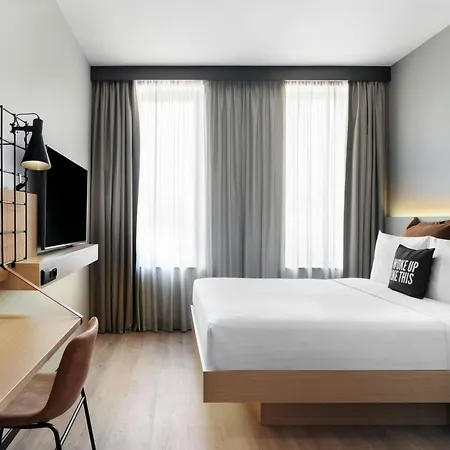 Moxy Lisboa Отель