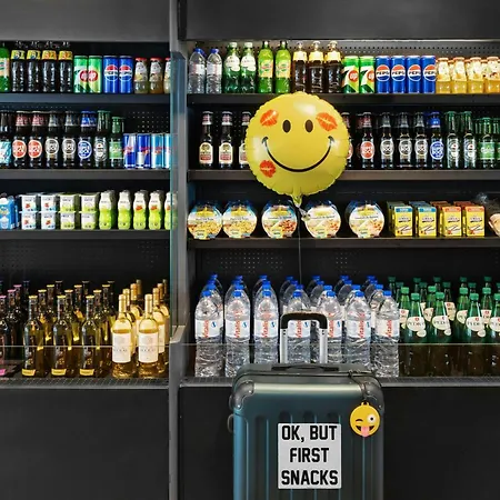 Moxy Lisboa Отель *