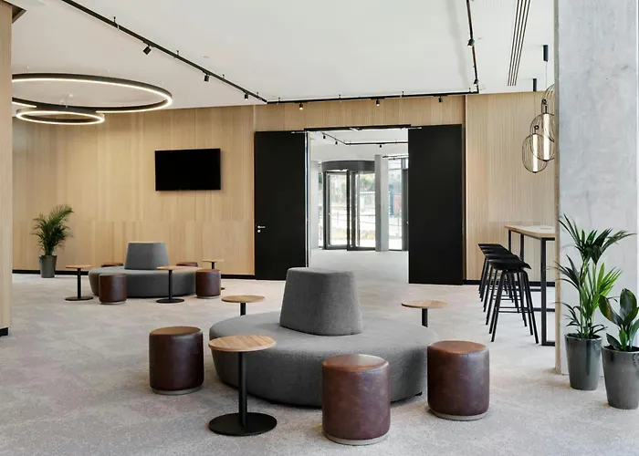 Moxy Lisboa Hotel Alfragide