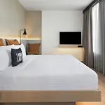 Moxy Lisboa Hotel