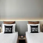 Moxy Lisboa Hotel