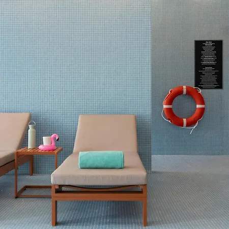 Moxy Lisboa Szálloda Alfragide